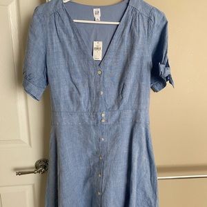 GAP NWT dress
